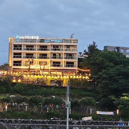 Cheonjiyeon Crystal Hotel Σεογκουίπο Εξωτερικό φωτογραφία