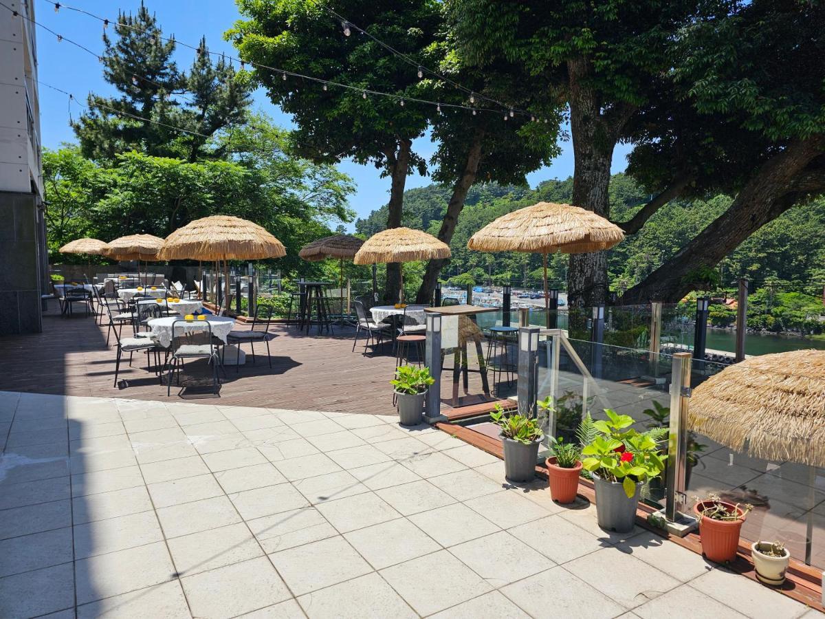 Cheonjiyeon Crystal Hotel Σεογκουίπο Εξωτερικό φωτογραφία
