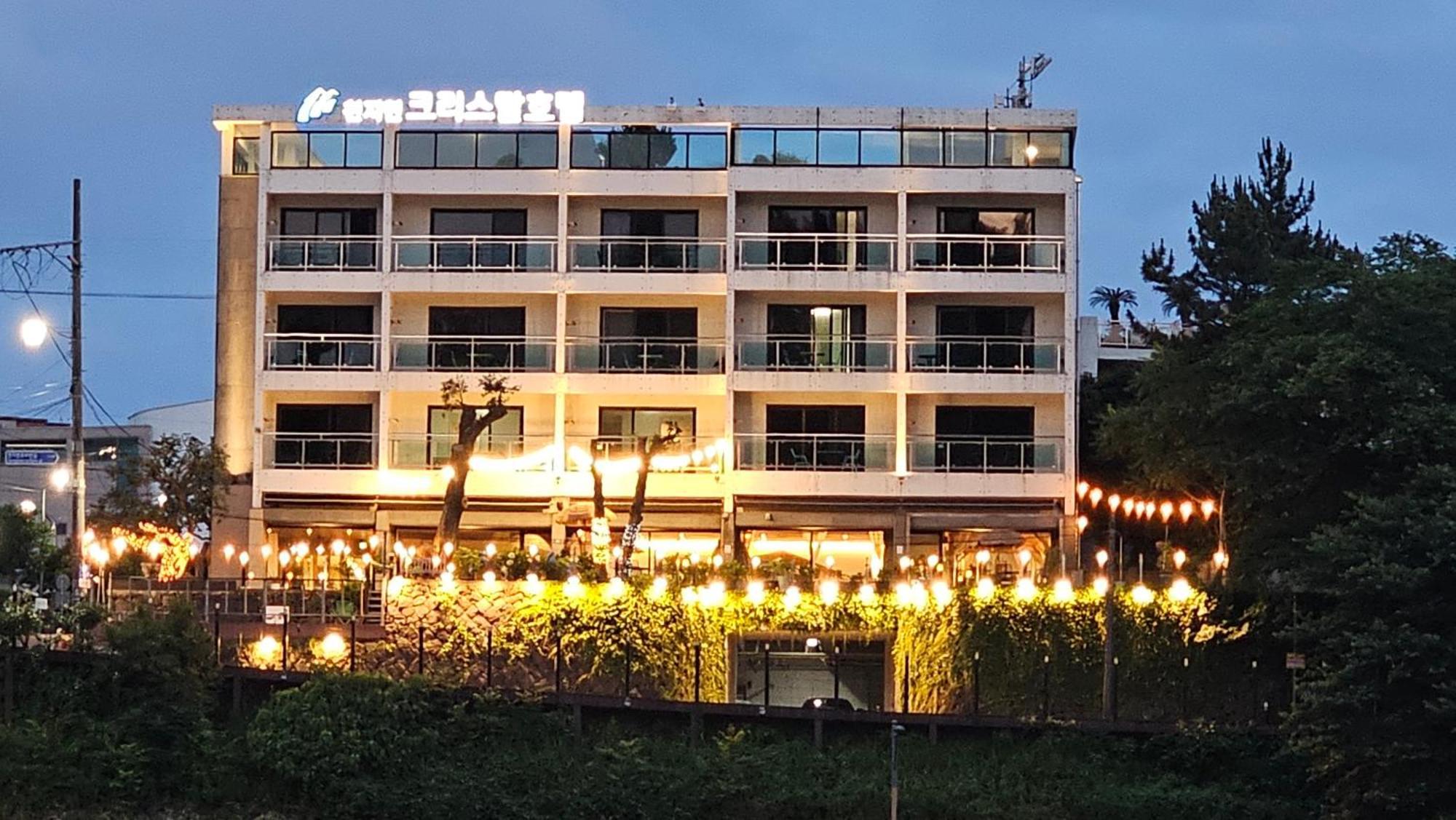 Cheonjiyeon Crystal Hotel Σεογκουίπο Εξωτερικό φωτογραφία