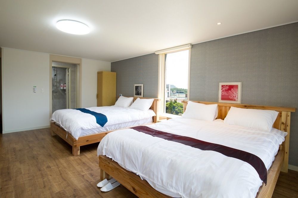 Cheonjiyeon Crystal Hotel Σεογκουίπο Εξωτερικό φωτογραφία