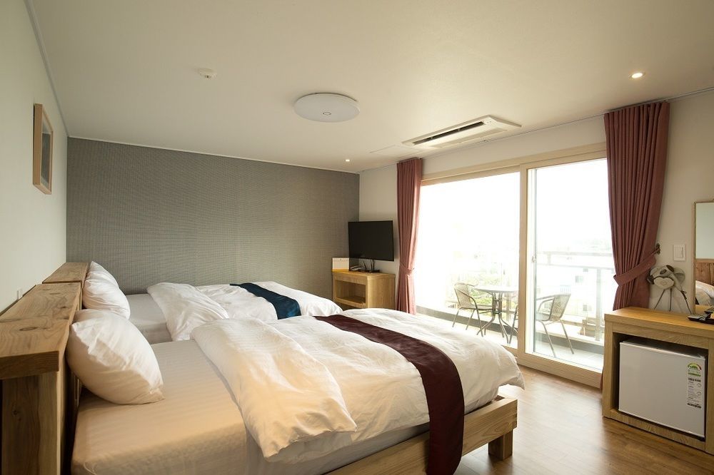 Cheonjiyeon Crystal Hotel Σεογκουίπο Εξωτερικό φωτογραφία