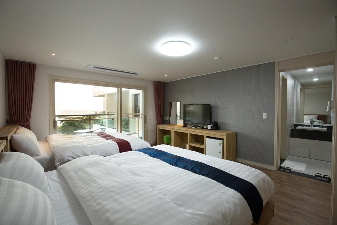 Cheonjiyeon Crystal Hotel Σεογκουίπο Εξωτερικό φωτογραφία